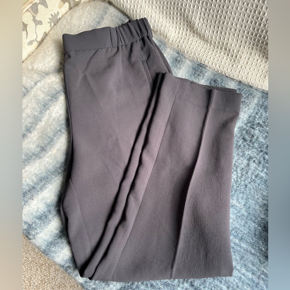 Aritiza Woman’s Ankle Cropped Straight-Leg Trousers - Picture 5 of 5